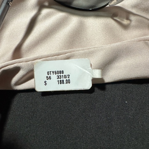 Tory Burch sunglasses - Picture 7 of 8